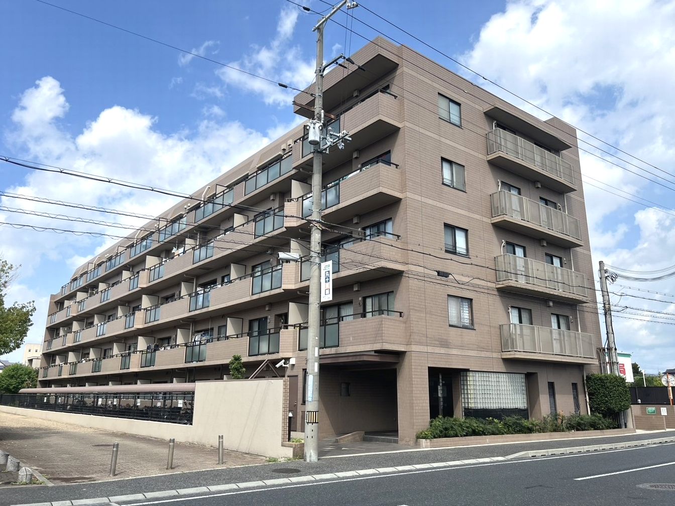DEMO-01 阪急神戸線「塚口」駅まで徒歩15分
ペット飼育可能(規約等による制限有)
南東角住戸につき、陽当たり・通風良好
2面バルコニー(南・東)
リフォーム済み(2025年6月)
・システムキッチン新調
・ユニットバス新調(浴室乾燥機付き)
・洗面化粧台新調
・トイレ新調(温水洗浄便座)
・フローリング張替
・クロス張替 など