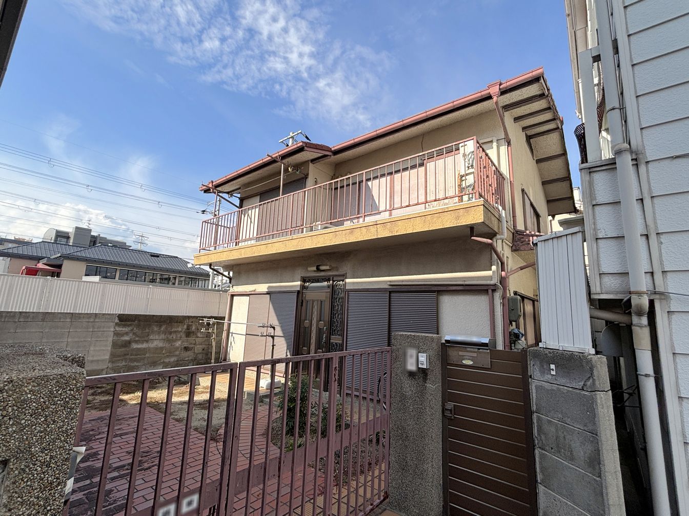 DEMO-01 陽当たり良好
南側にお庭あり

土地面積：118.71㎡（35.90坪）
建物面積：89.30㎡（27.01坪）

阪急神戸線「武庫之荘」駅まで徒歩15分

生活施設充実
毎日のお買い物に便利な立地

＜周辺施設＞
 ・マックスバリュ武庫元町店：徒歩3分
 ・武庫之荘北公園：徒歩1分
 ・ツルハドラッグ尼崎武庫元町店：徒歩4分
 ・セブンイレブン尼崎武庫之荘5丁目店：徒歩2分
 ・武庫東小学校：徒歩8分
 ・武庫東中学校：徒歩15分